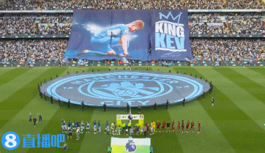 致敬蓝月传奇！曼城赛前看台Tifo：King Kev！